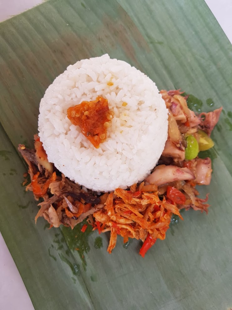 Nasi Cangkol Daun