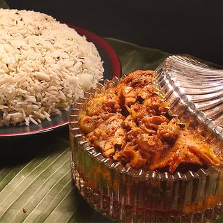 Chicken Vindaloo Combo Meal (Serves 2)