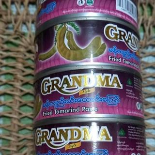 Grandma မကျီးးသီးထောင်း (130 g)