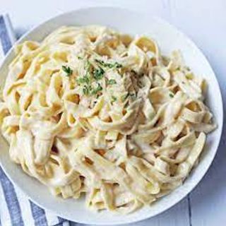 Pollo Alfredo / Chicken Alfredo