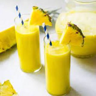 Jugo de Piña (Pineapple) 