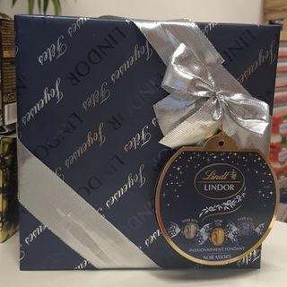 Lindt Cadeau Lindor Noir Assortiment