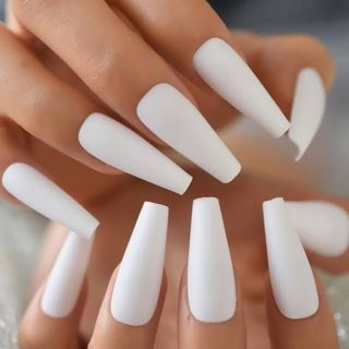 Matte White Coffin Nails - Set of 24