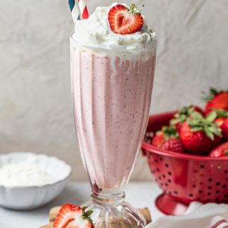 Strawberry Milkshake Cakesicle