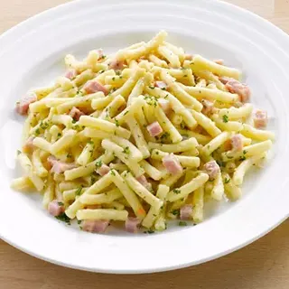 Macaroni met ham en kaas