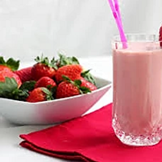 Strawberry Crumble Shake