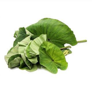 अळू पाने  (Colocasia leaves)