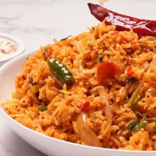 Tomato Rice with Papads 