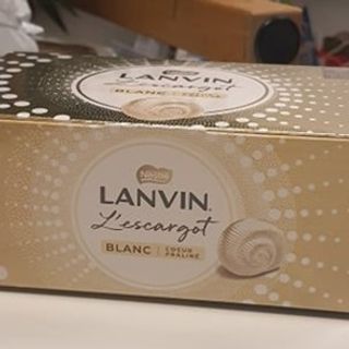 Lanvin Escargot Blanc cœur praliné