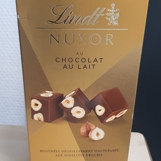 Lindt Nuxor chocolat au lait 