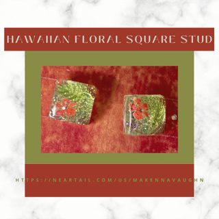 Hawaiian Floral Square Stud