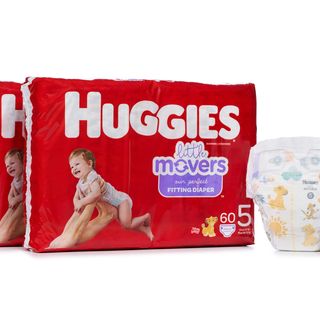 Huggies Little Movers Diapers 120 Ct. - Size 5 Image