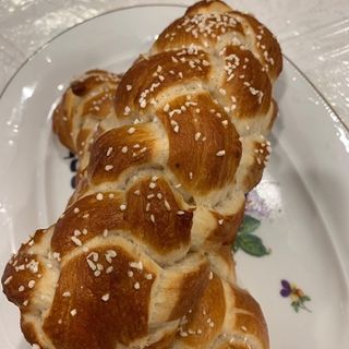 Pretzel Challah With Salt 